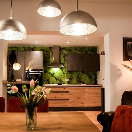 Weinberg 100 * Dresden