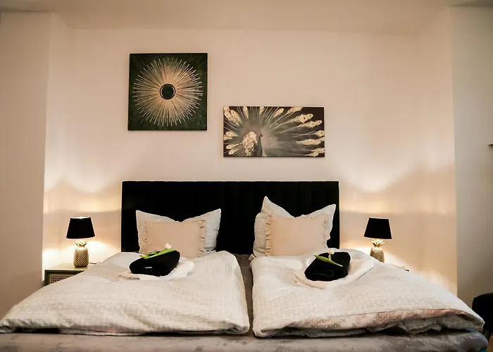 Weinberg 100 * Dresden